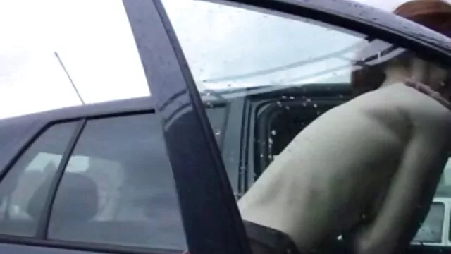 Pelirroja caliente con sexo latino videos gratis gafas es follada duro