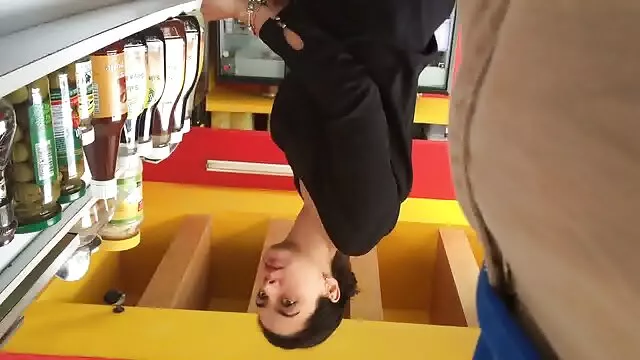 Tetona asiático chick chupando polla con Cum en mujeres hispanas haciendo el amor boca