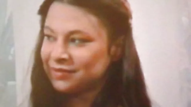 Pantyhose FemDom te humilla sexo latino español y te dice qué hacer y