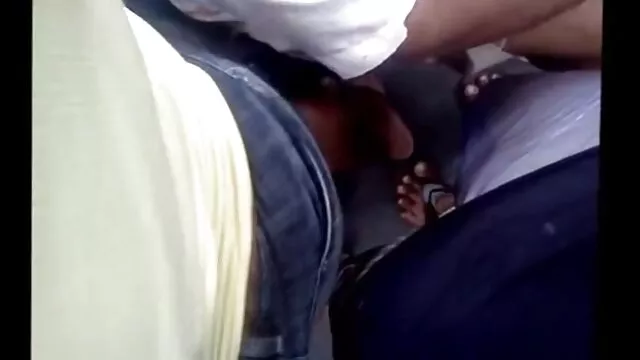 La hermanastra rubia sexo español latino Lily Rader recibe una follada