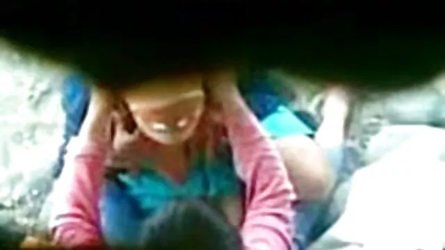 ¡Maggie Green de figura completa folla hentay en español latino y chupa 3 pollas con 3 chicas!