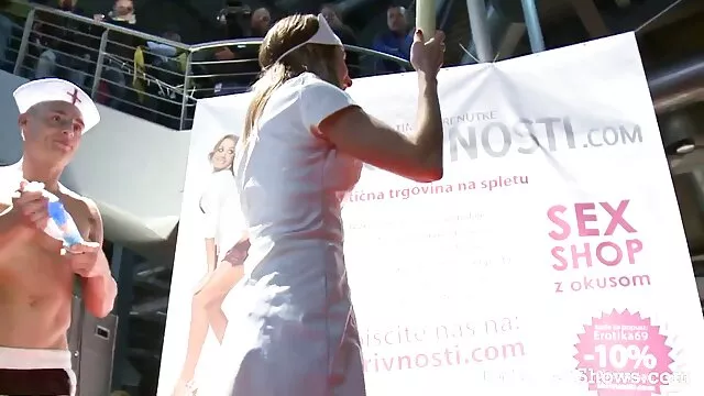 Nicoletta axin gli uom swinger casero latino