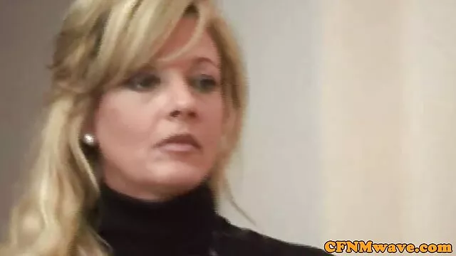 Viene marchito a latinos gay vergudos través de la arena